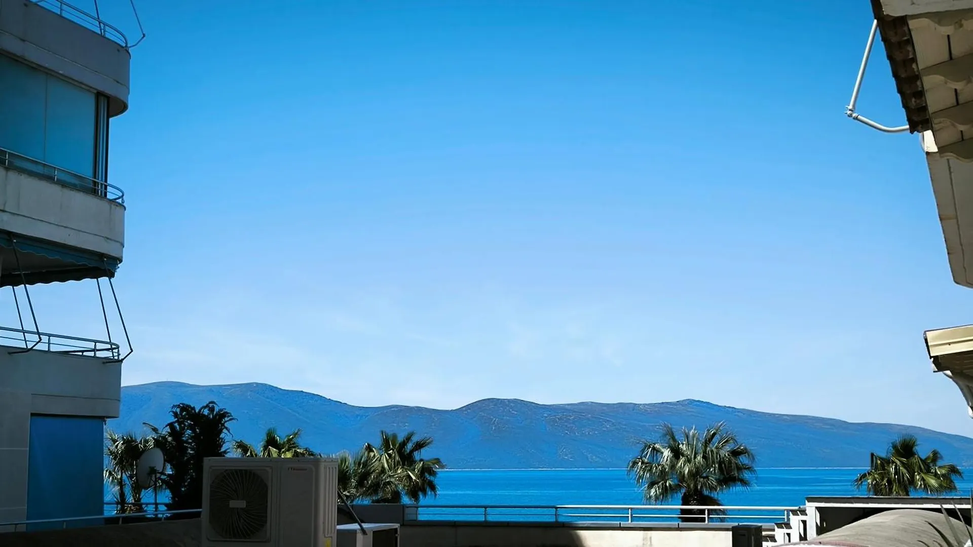 Vlorë Promenade Beach Studio Apartment 0*,  אלבניה
